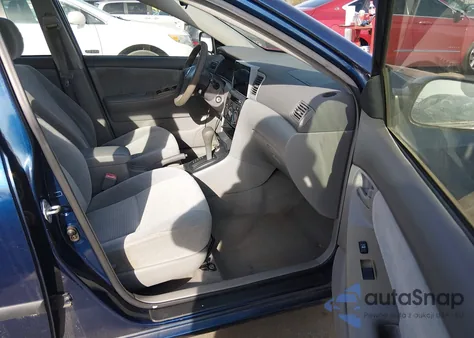 2005 Toyota Corolla Ce z USA, uszkodzony, nr VIN 1NXBR32E75Z537517